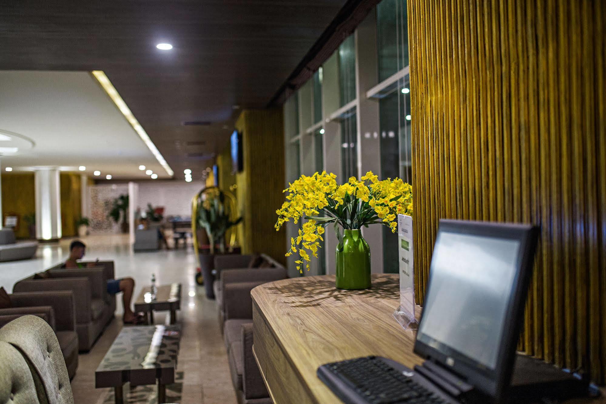 Muong Thanh Holiday Muine Hotel Mui Ne Exterior photo